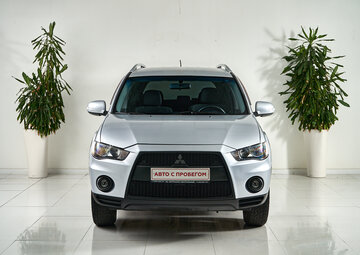 Mitsubishi Outlander Вид 2