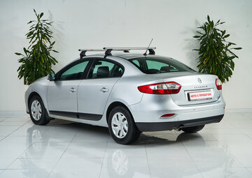 Renault Fluence Вид 4
