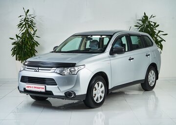 Mitsubishi Outlander Вид 1