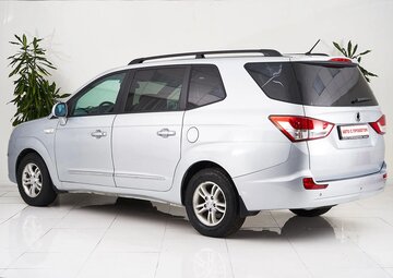 KGM | Ssangyong Stavic Вид 4