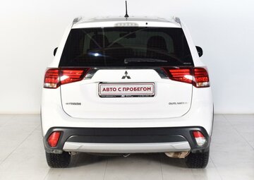 Mitsubishi Outlander Вид 4