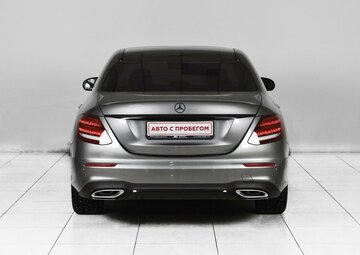 Mercedes benz E-Класс Вид 4