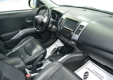 Mitsubishi Outlander Вид 5
